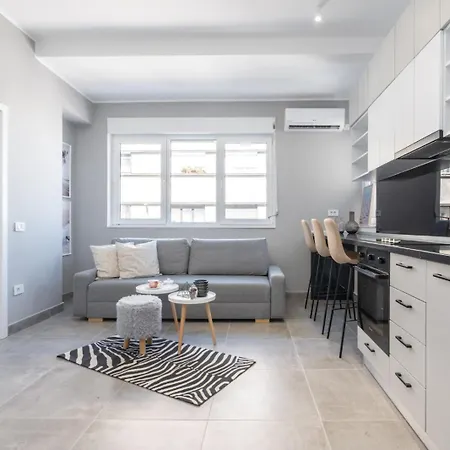 Minimalist 1bdr In Magheru 布加勒斯特
