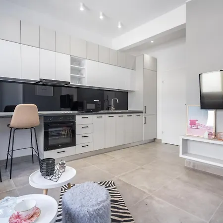 Minimalist 1bdr In Magheru